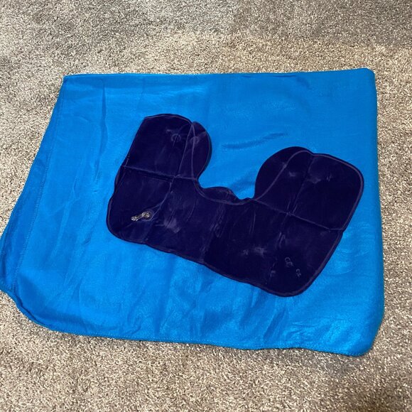 Travel blanket and blow-up pillow. - Picture 1 of 2